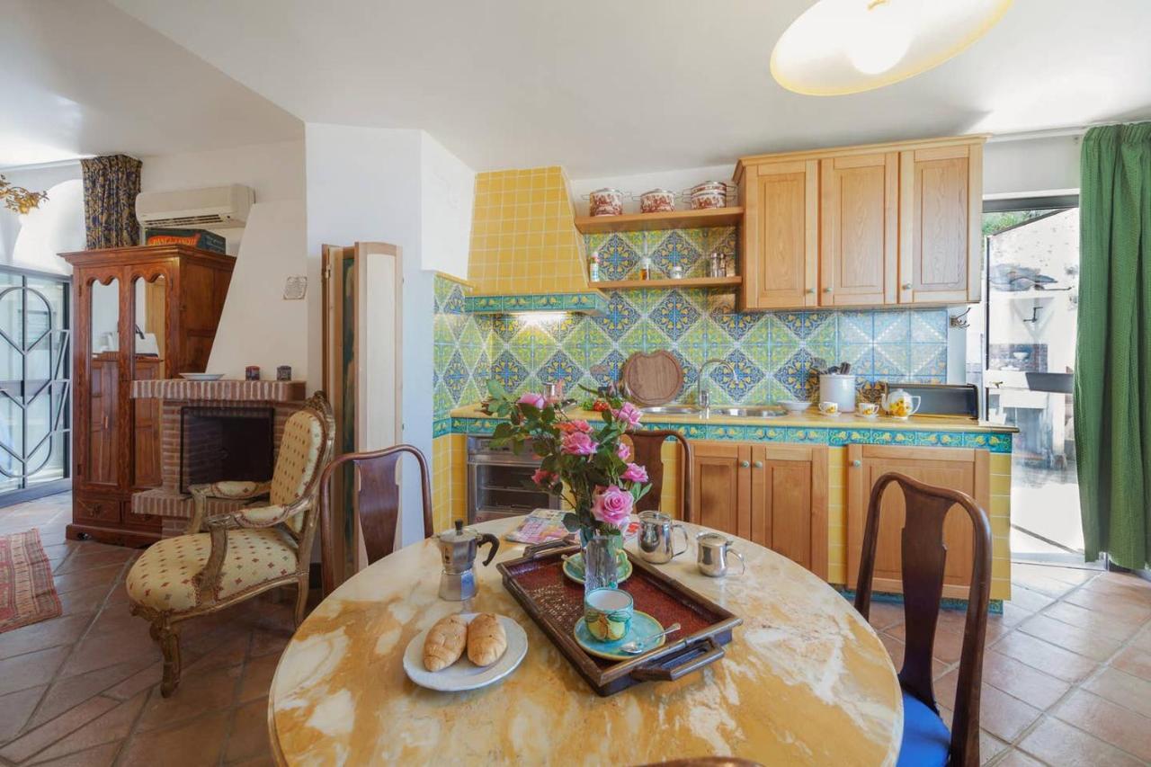 Villa Lamberti Monte di Procida Buitenkant foto
